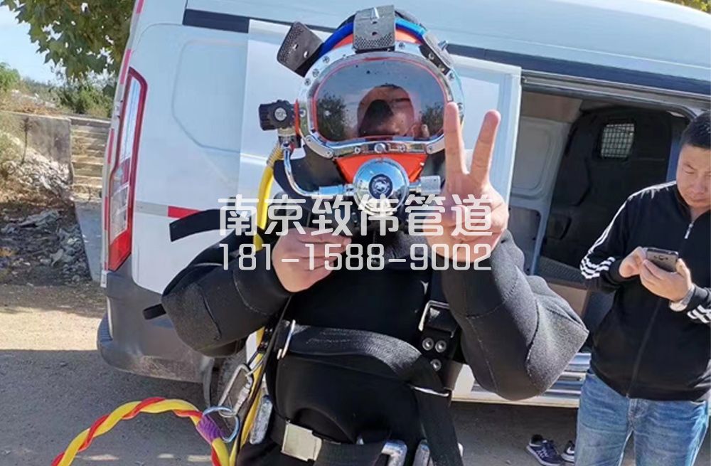 尧新村沉淀池清底